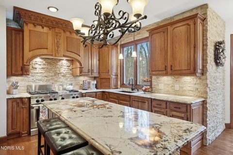 Tiny photo for 26334 Carrington Boulevard, Perrysburg, OH 43551 (MLS # 10005755)