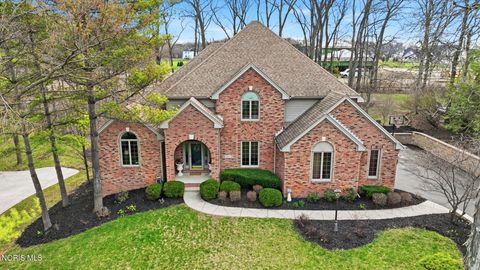 Photo of 26334 Carrington Boulevard, Perrysburg, OH 43551 (MLS # 10005755)