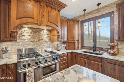 Tiny photo for 26334 Carrington Boulevard, Perrysburg, OH 43551 (MLS # 10005755)