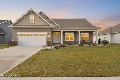 Photo of 3915 Ten Mile Creek Drive, Sylvania, OH 43560 (MLS # 10002788)