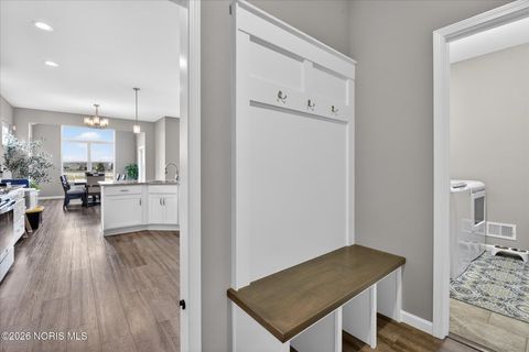 Tiny photo for 3915 Ten Mile Creek Drive, Sylvania, OH 43560 (MLS # 10002788)