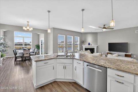 Tiny photo for 3915 Ten Mile Creek Drive, Sylvania, OH 43560 (MLS # 10002788)