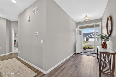 Tiny photo for 3915 Ten Mile Creek Drive, Sylvania, OH 43560 (MLS # 10002788)