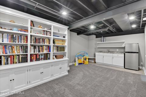 Tiny photo for 3915 Ten Mile Creek Drive, Sylvania, OH 43560 (MLS # 10002788)