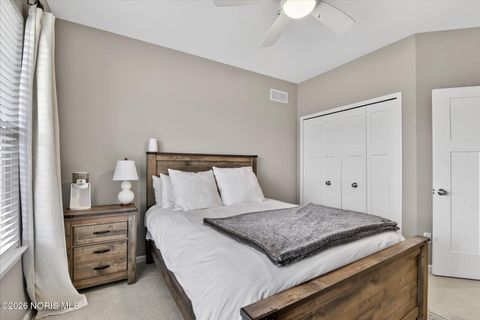 Tiny photo for 3915 Ten Mile Creek Drive, Sylvania, OH 43560 (MLS # 10002788)