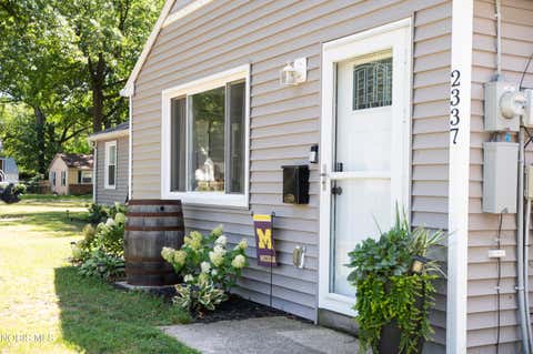 Tiny photo for 2337 Newport Avenue, Toledo, OH 43613 (MLS # 10011551)