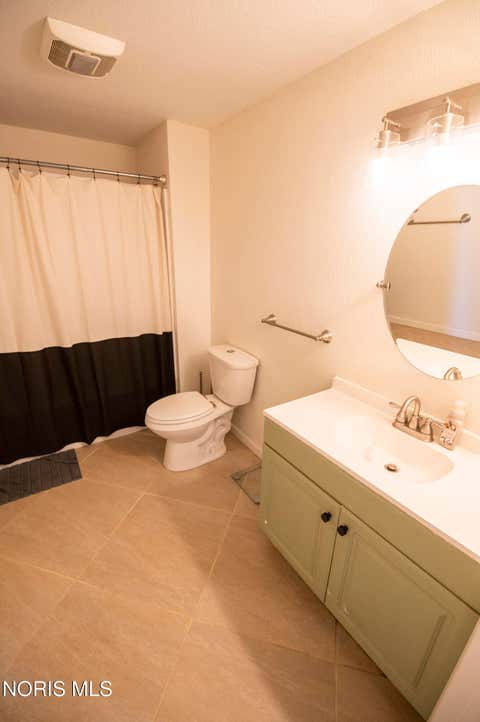 Tiny photo for 2337 Newport Avenue, Toledo, OH 43613 (MLS # 10011551)