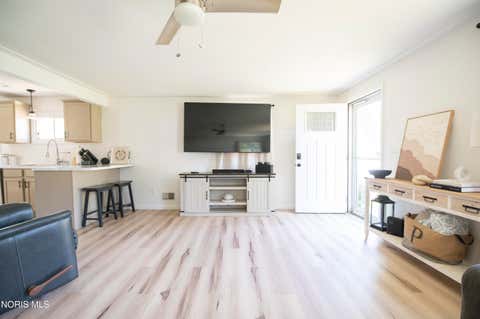 Tiny photo for 2337 Newport Avenue, Toledo, OH 43613 (MLS # 10011551)