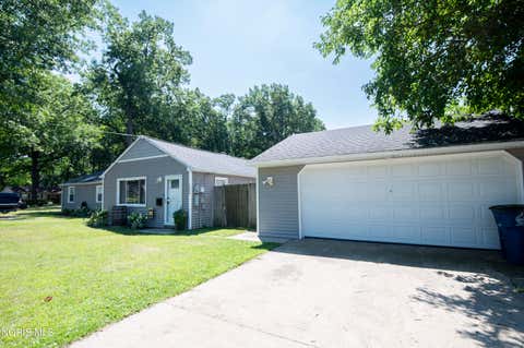 Tiny photo for 2337 Newport Avenue, Toledo, OH 43613 (MLS # 10011551)