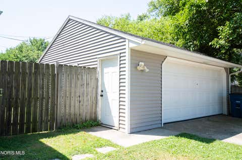 Tiny photo for 2337 Newport Avenue, Toledo, OH 43613 (MLS # 10011551)