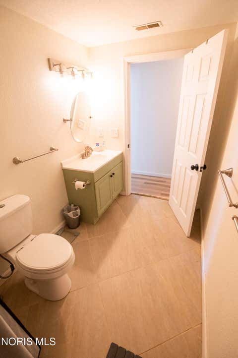 Tiny photo for 2337 Newport Avenue, Toledo, OH 43613 (MLS # 10011551)