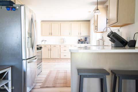 Tiny photo for 2337 Newport Avenue, Toledo, OH 43613 (MLS # 10011551)