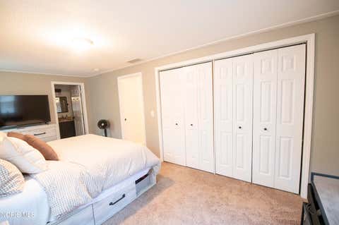 Tiny photo for 2337 Newport Avenue, Toledo, OH 43613 (MLS # 10011551)