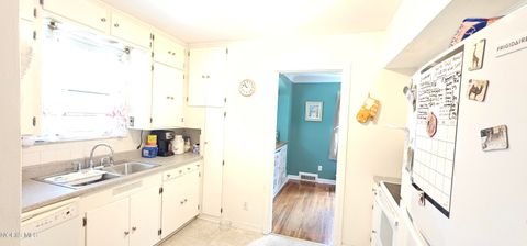 Tiny photo for 3418 Anderson Parkway, Toledo, OH 43606 (MLS # 10008174)