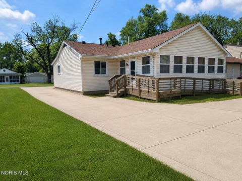 Tiny photo for 1906 Newport Avenue, Toledo, OH 43613 (MLS # 10007877)