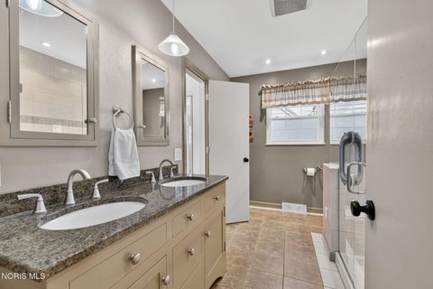 Tiny photo for 4054 Barstow Avenue, Toledo, OH 43623 (MLS # 10011047)