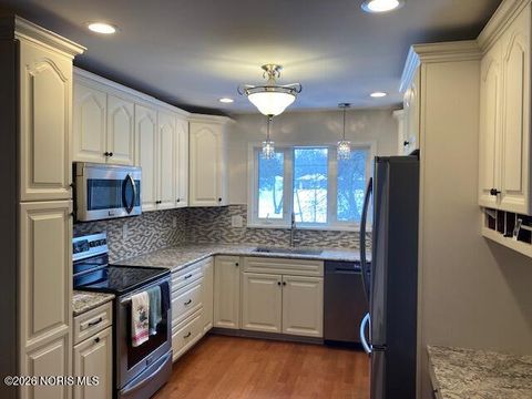 Tiny photo for 4327 Glann Road, Toledo, OH 43607 (MLS # 10003270)