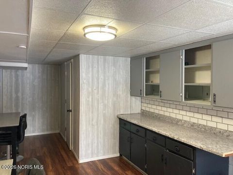 Tiny photo for 4327 Glann Road, Toledo, OH 43607 (MLS # 10003270)