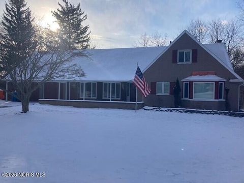 Photo of 4327 Glann Road, Toledo, OH 43607 (MLS # 10003270)