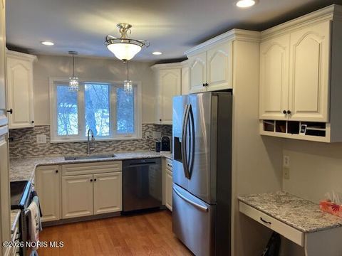 Tiny photo for 4327 Glann Road, Toledo, OH 43607 (MLS # 10003270)