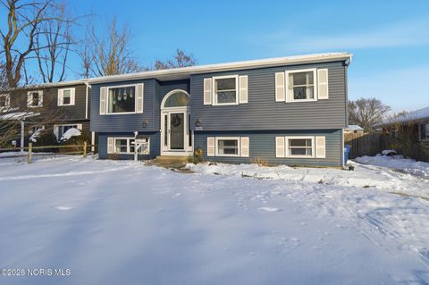 Tiny photo for 6176 Herst Road, Toledo, OH 43613 (MLS # 10003791)