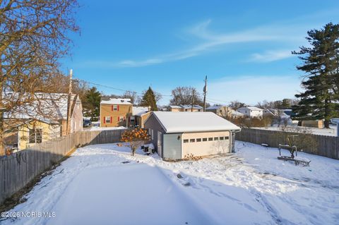 Tiny photo for 6176 Herst Road, Toledo, OH 43613 (MLS # 10003791)