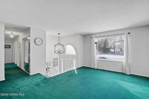 Tiny photo for 6176 Herst Road, Toledo, OH 43613 (MLS # 10003791)