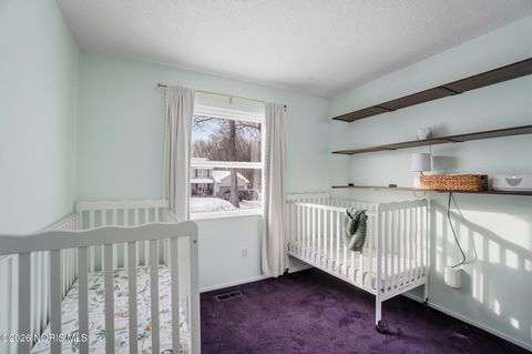 Tiny photo for 6176 Herst Road, Toledo, OH 43613 (MLS # 10003791)