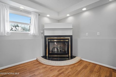 Tiny photo for 6176 Herst Road, Toledo, OH 43613 (MLS # 10003791)