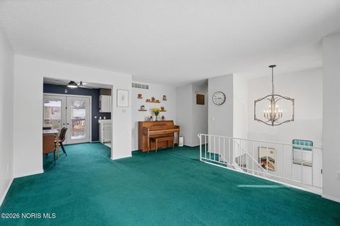 Tiny photo for 6176 Herst Road, Toledo, OH 43613 (MLS # 10003791)