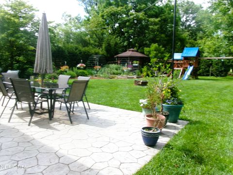 Tiny photo for 111 Carlings Avenue, Ottawa, OH 45875 (MLS # 10009287)