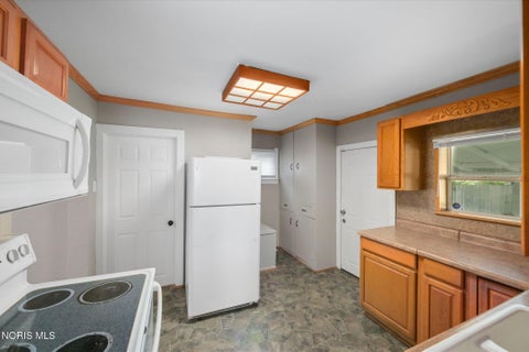 Tiny photo for 1950 Idaho Street, Toledo, OH 43605 (MLS # 10009798)