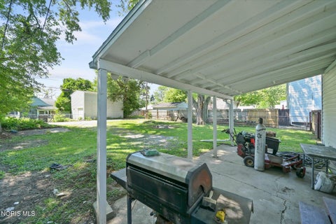 Tiny photo for 1950 Idaho Street, Toledo, OH 43605 (MLS # 10009798)