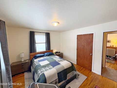 Tiny photo for 408 S Prospect Street, Bowling Green, OH 43402 (MLS # 10003815)