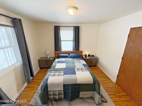 Tiny photo for 408 S Prospect Street, Bowling Green, OH 43402 (MLS # 10003815)