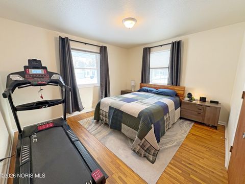 Tiny photo for 408 S Prospect Street, Bowling Green, OH 43402 (MLS # 10003815)