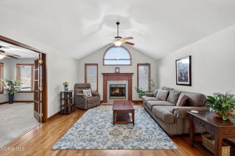 Tiny photo for 838 Dolly Drive, Bowling Green, OH 43402 (MLS # 10004593)