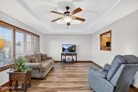 Tiny photo for 838 Dolly Drive, Bowling Green, OH 43402 (MLS # 10004593)