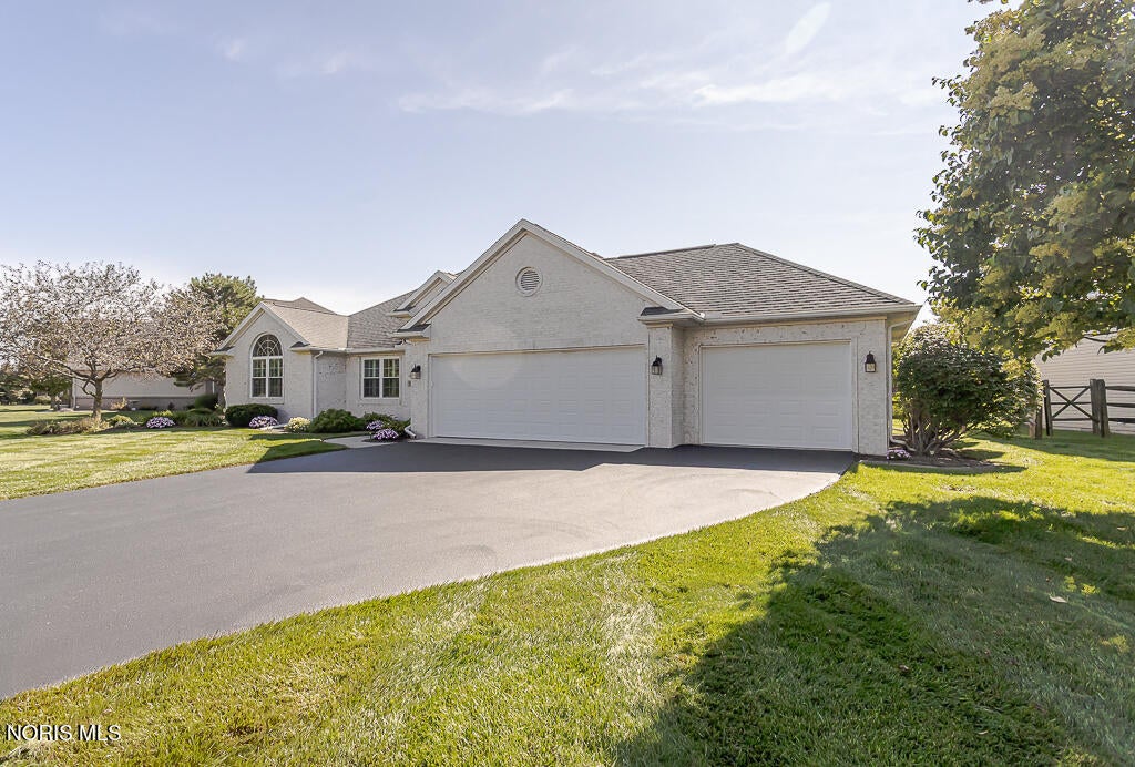 7017 Shadowridge Drive