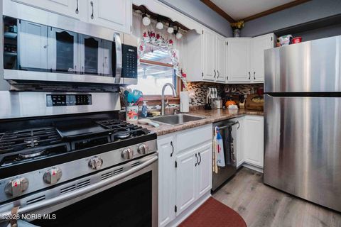 Tiny photo for 1100 Stall Drive, Findlay, OH 45840 (MLS # 10003684)