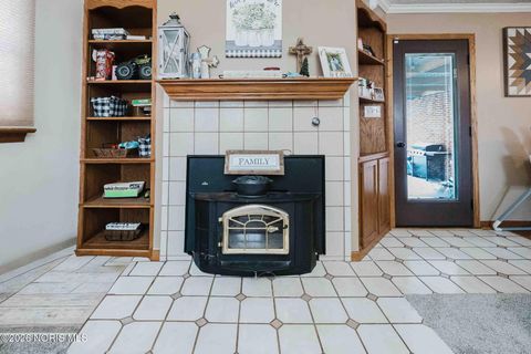 Tiny photo for 1100 Stall Drive, Findlay, OH 45840 (MLS # 10003684)