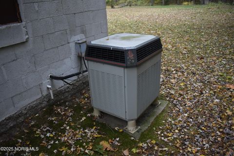 Tiny photo for 9340 Stitt Road, Whitehouse, OH 43571 (MLS # 10000693)