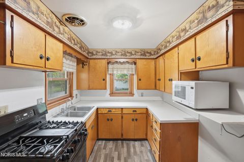 Tiny photo for 1231 S Blanchard Street, Findlay, OH 45840 (MLS # 10007127)