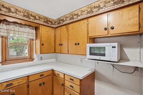 Tiny photo for 1231 S Blanchard Street, Findlay, OH 45840 (MLS # 10007127)