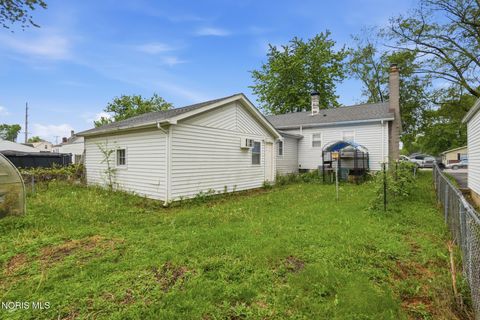 Tiny photo for 1231 S Blanchard Street, Findlay, OH 45840 (MLS # 10007127)