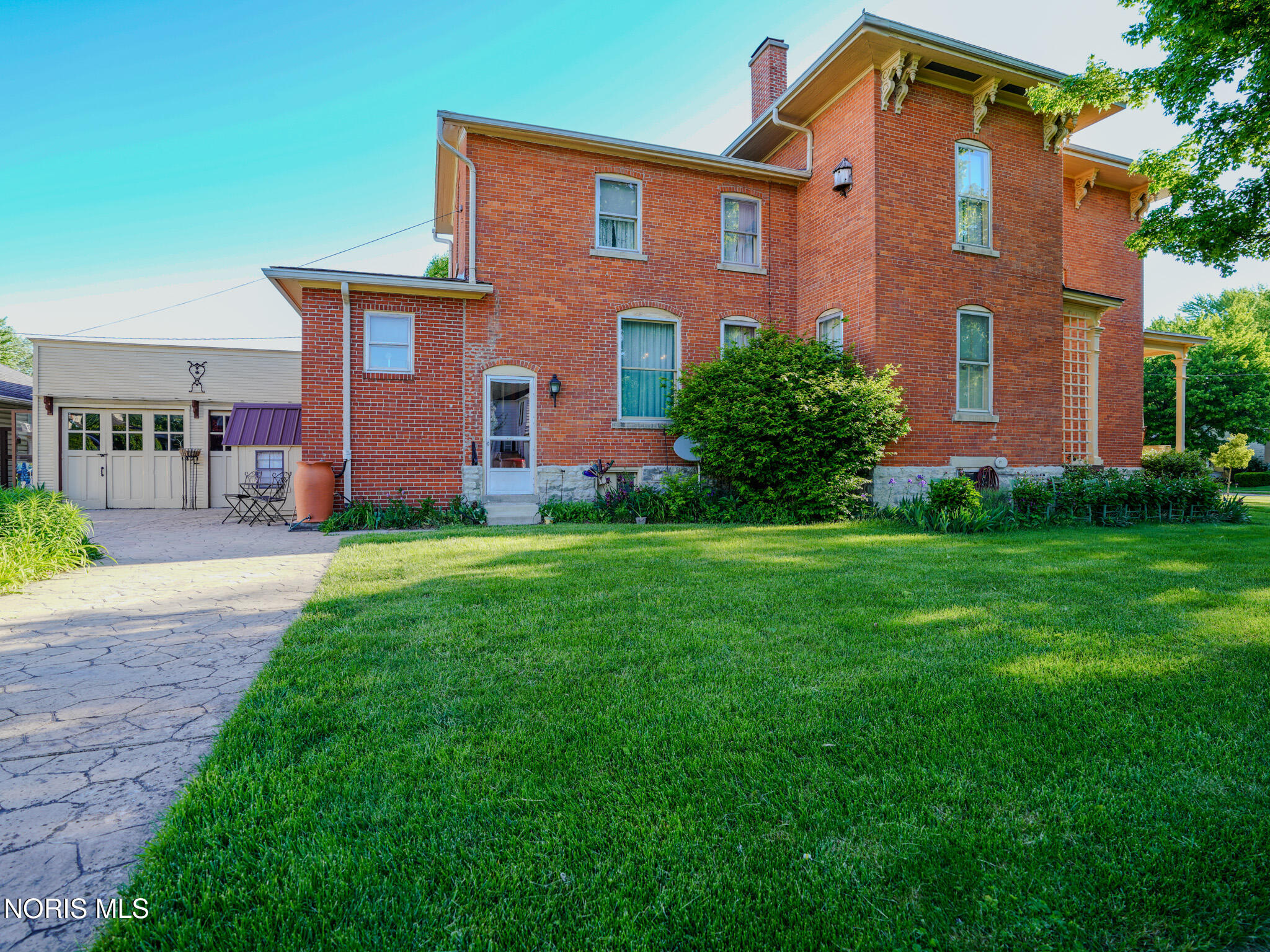 134 S 8th Street