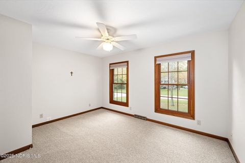 Tiny photo for 5901 Wildwood Lane, Whitehouse, OH 43571 (MLS # 10000338)