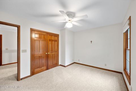 Tiny photo for 5901 Wildwood Lane, Whitehouse, OH 43571 (MLS # 10000338)
