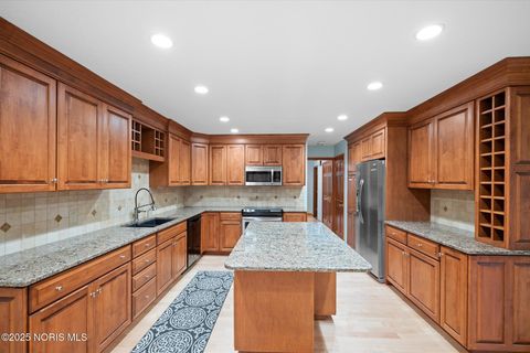 Tiny photo for 5901 Wildwood Lane, Whitehouse, OH 43571 (MLS # 10000338)
