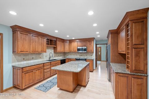 Tiny photo for 5901 Wildwood Lane, Whitehouse, OH 43571 (MLS # 10000338)